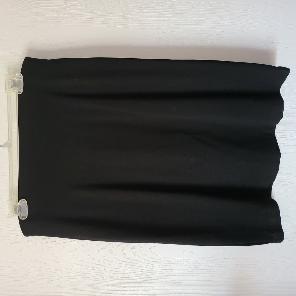 Black skirt